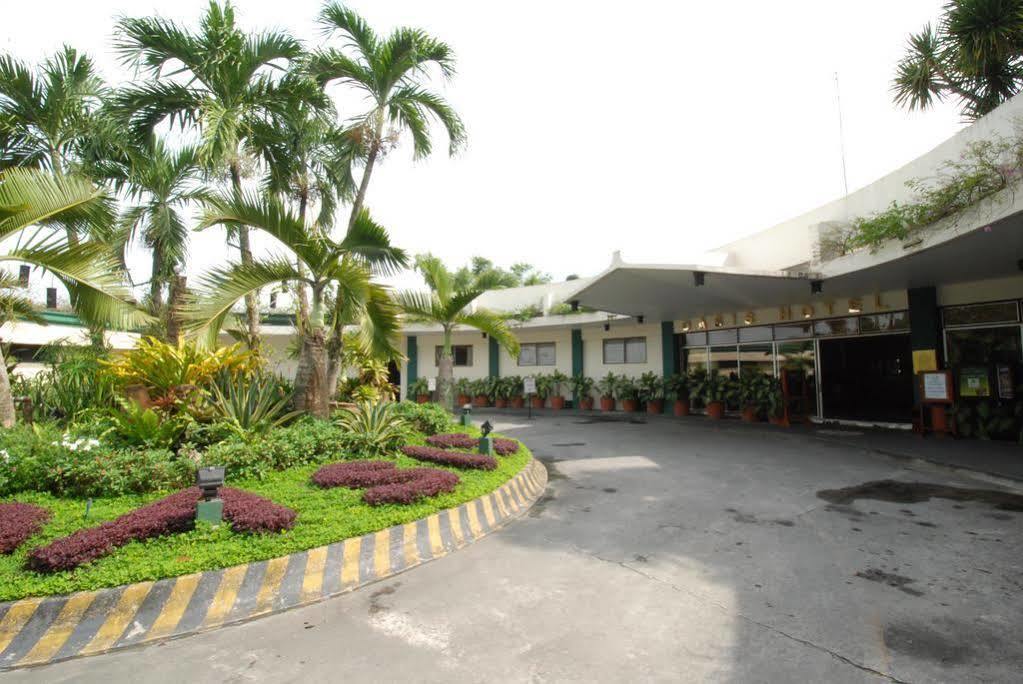 Oasis Hotel Angeles Exterior foto